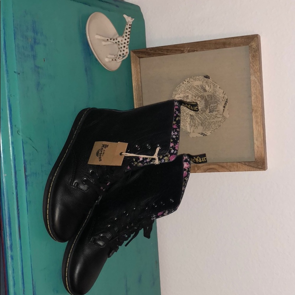 Dr. Martens Air Wair